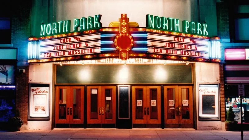 复古电影院外观展示花都影视的文化氛围